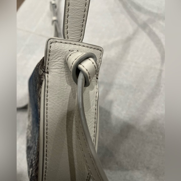 Banana Republic Snakeskin Embossed Split Cow Leather Crossbody Bag NWOT - Picture 6 of 15